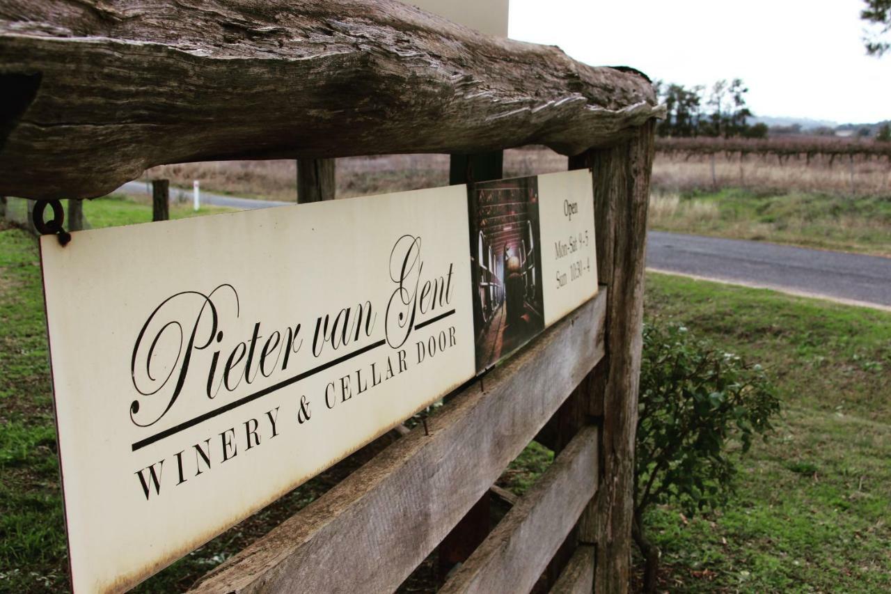 Pieter van Gent Winery&Vineyard Budgee Budgee Exterior foto